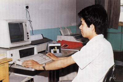 BMPC-XT盘算机。建厂后始终把手艺刷新作为事情重点来抓。1980-1988年中，每年都安排了重点手艺刷新项目。